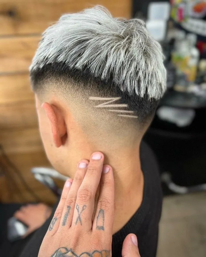 BOLD FADE LINES ON THE SIDE
