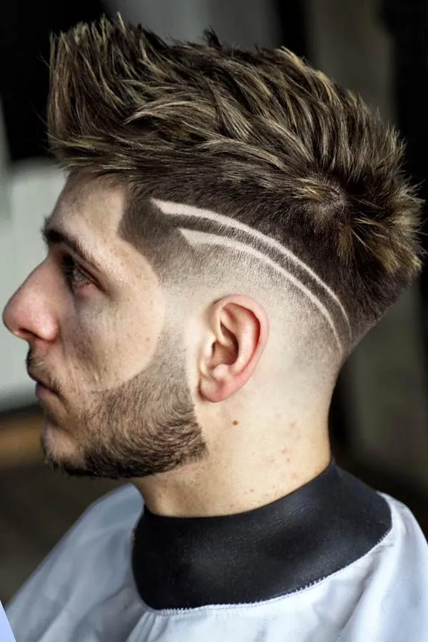 MEDIUM MESSY STYLE WITH MIRROR LINES
